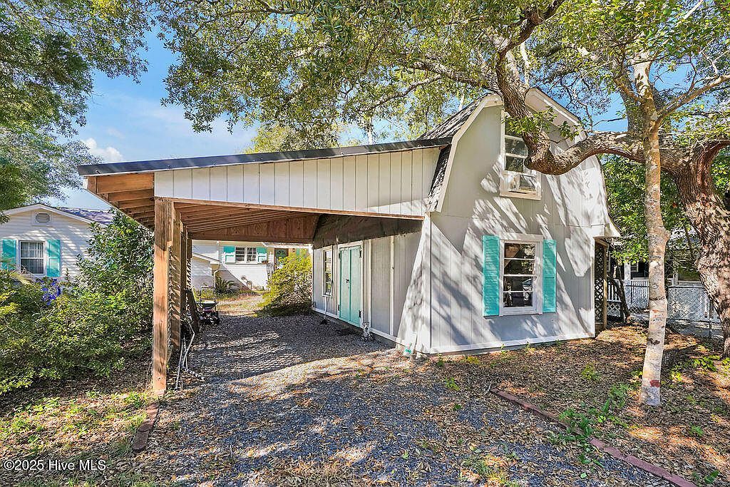 2608 E Oak Island Dr Oak Island, NC 28465 - Thumbnail 3