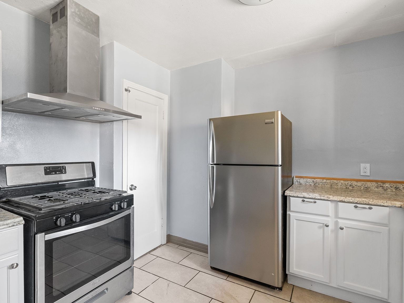 2725 Bowling Green Ave Dallas, TX 75216 - Thumbnail 3