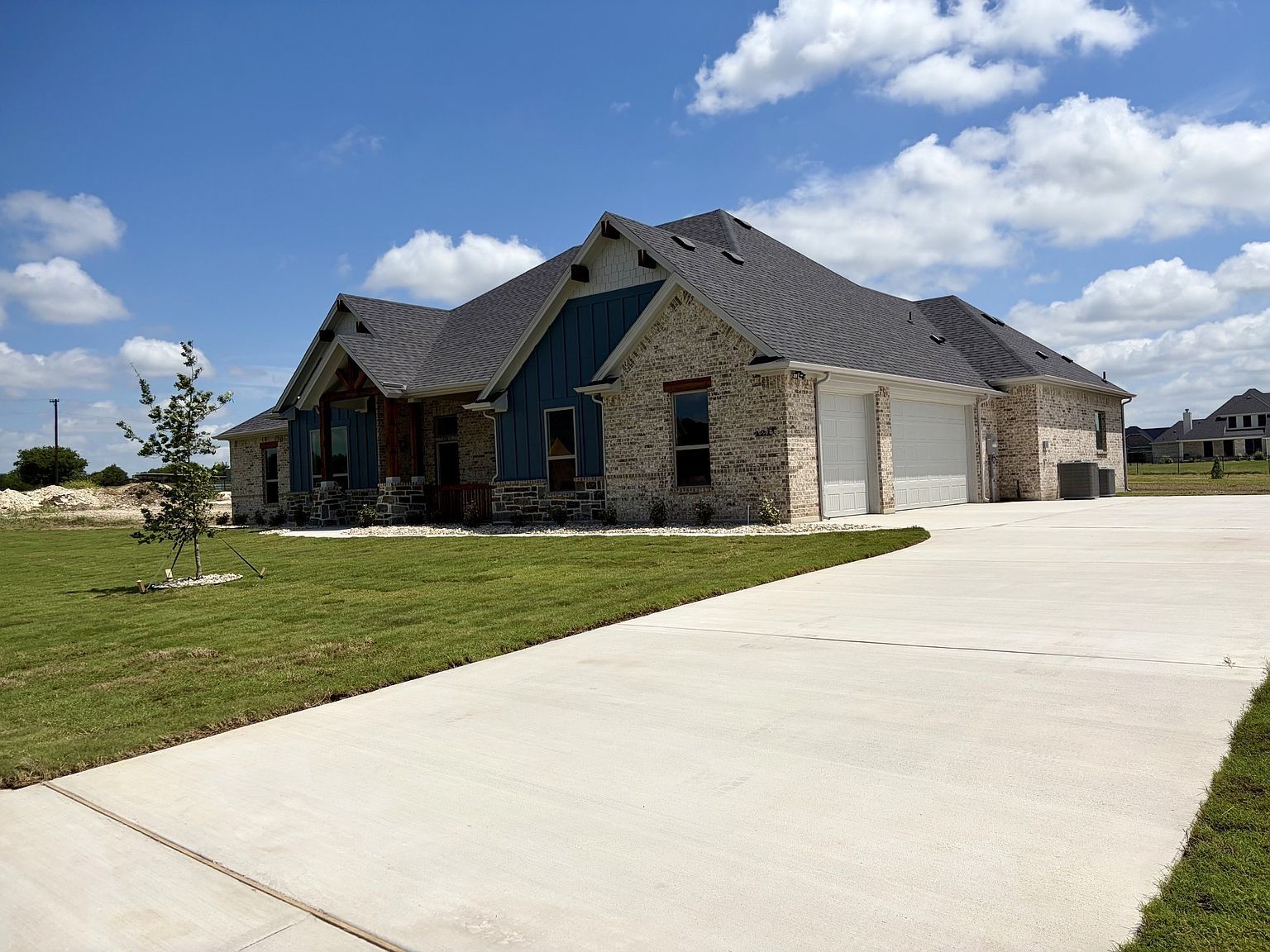 2561 Posey Ln Waxahachie, TX 75167 - Thumbnail 3