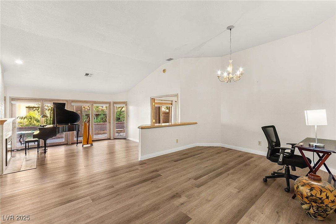 7363 Mission Hills Dr Las Vegas, NV 89113 - Thumbnail 3