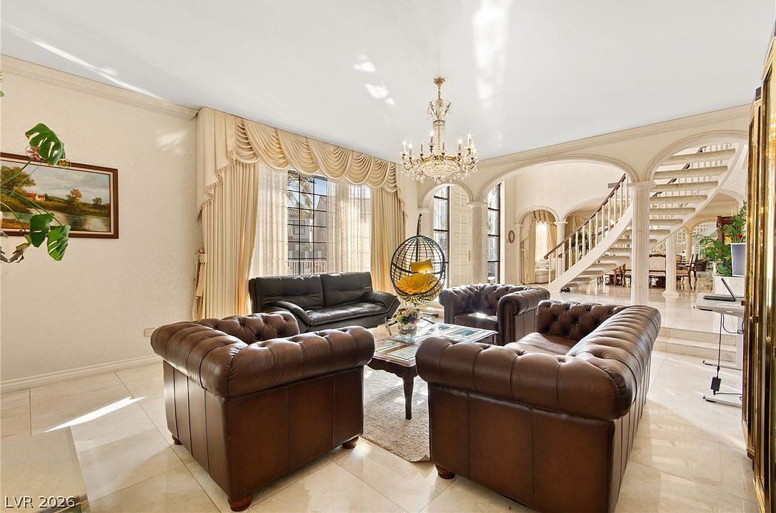 2834 Queens Courtyard Dr Las Vegas, NV 89109 - Thumbnail 3