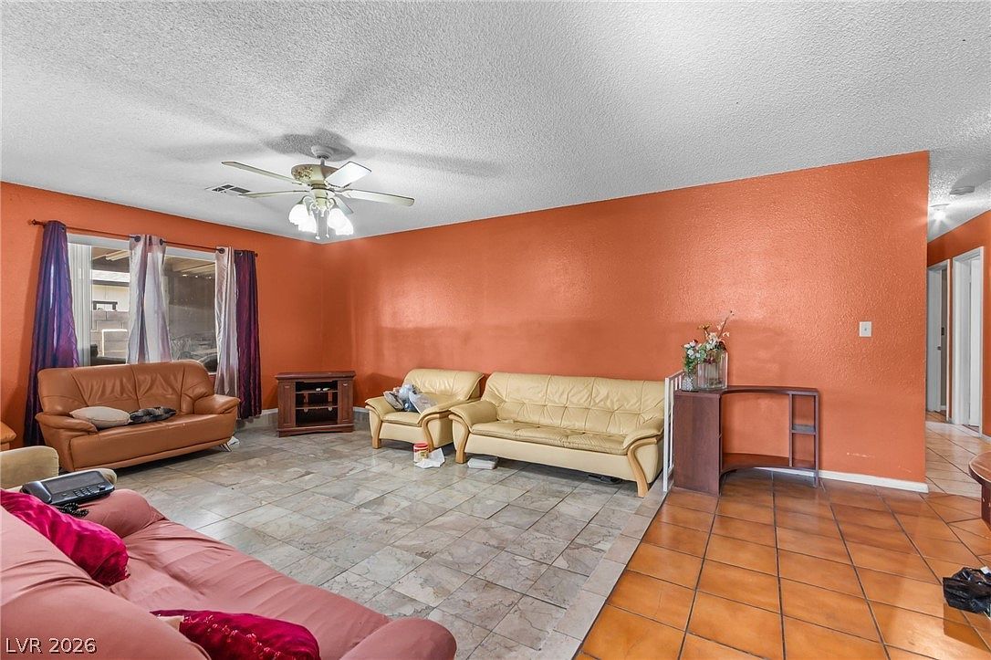 4717 Primavera St Las Vegas, NV 89122 - Thumbnail 3