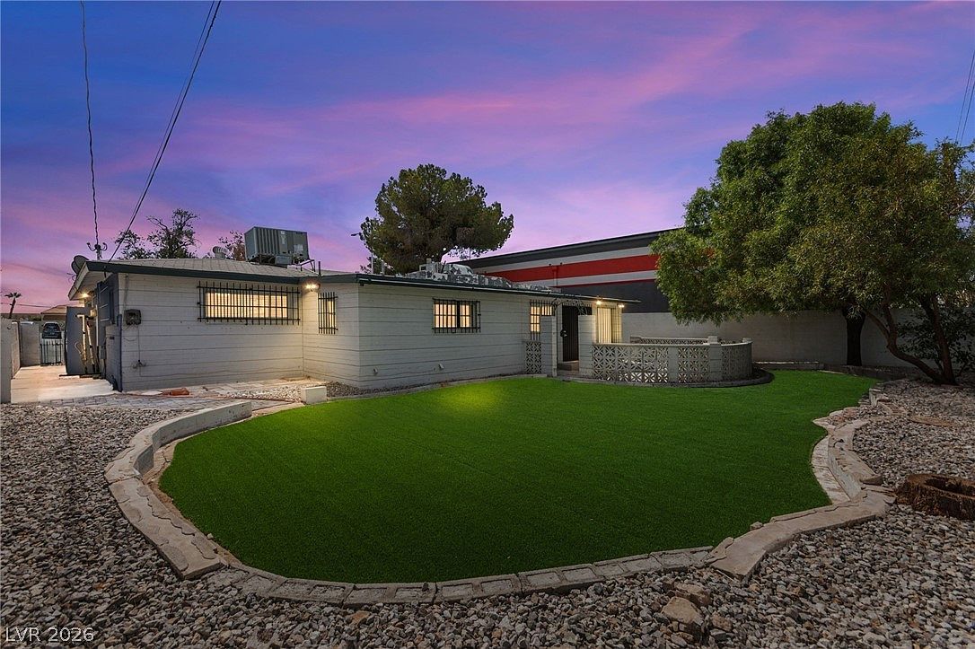 2312 S 6th St Las Vegas, NV 89104 - Thumbnail 3