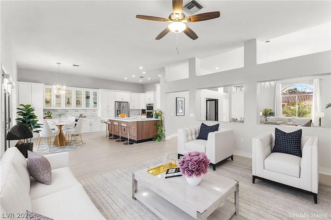 2900 Crown Ridge Dr Las Vegas, NV 89134 - Thumbnail 3