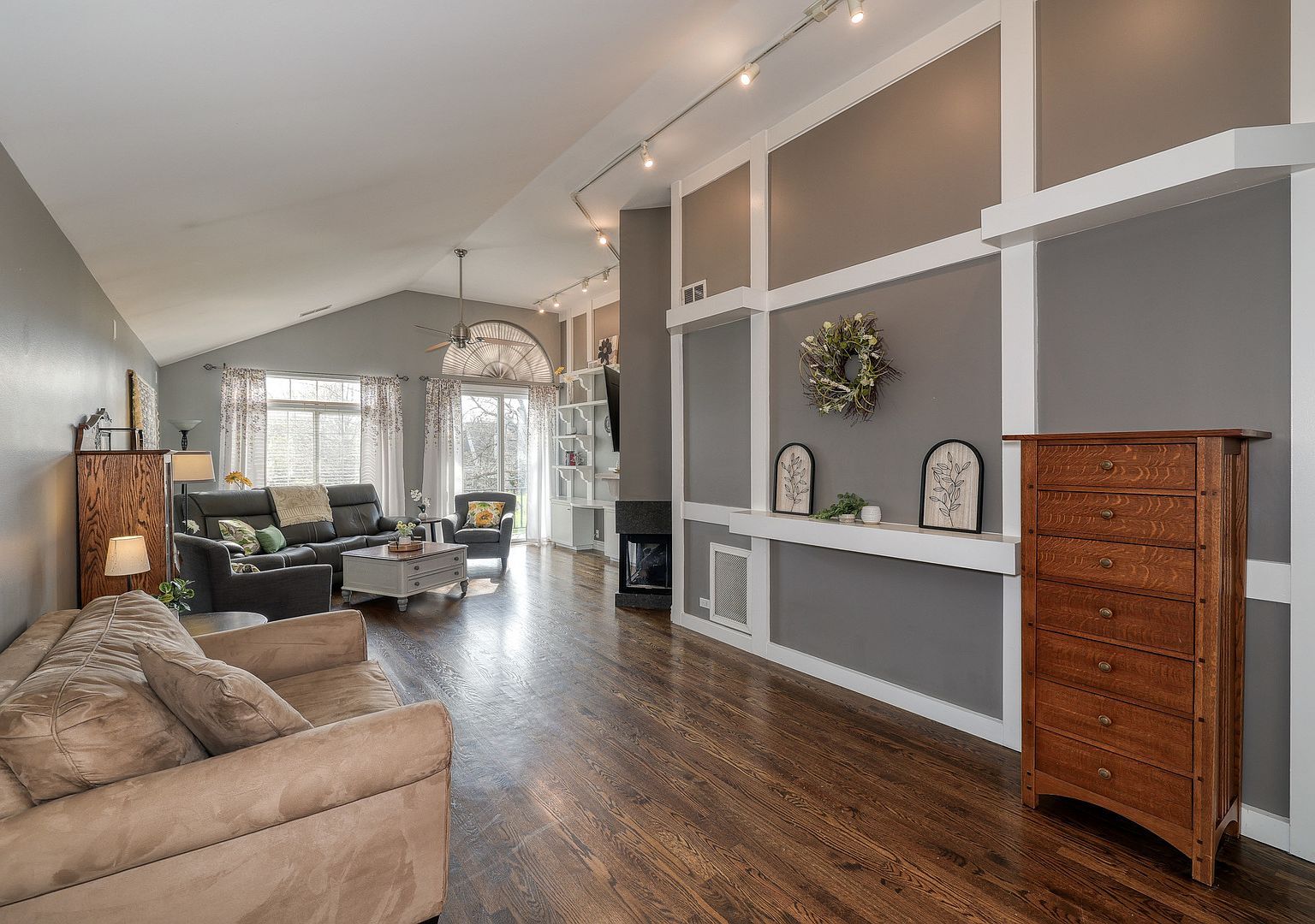 (undisclosed Address) Warrenville, IL 60555 - Thumbnail 3