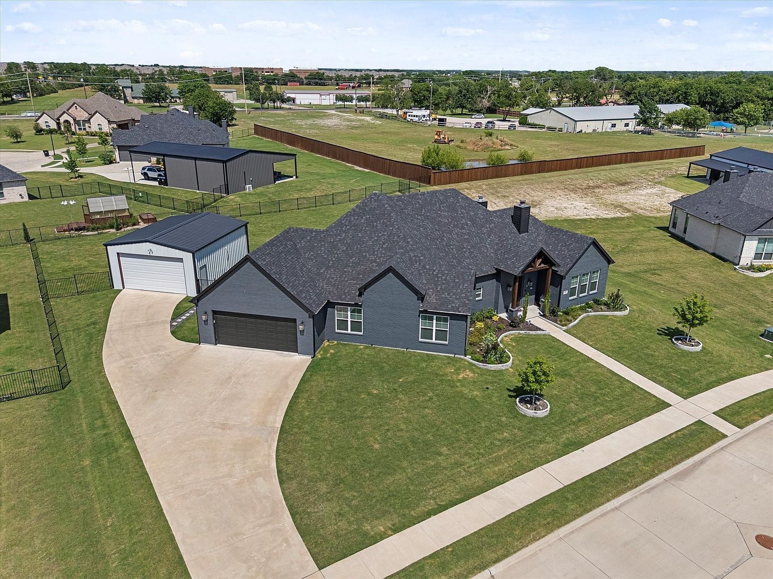 1007 Sinopa St Caddo Mills, TX 75135 - Thumbnail 3