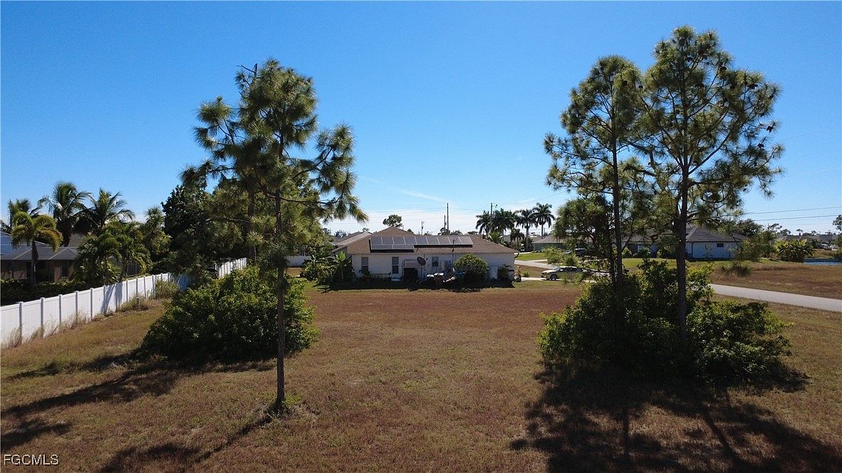 2529 NW 21st Pl Cape Coral, FL 33993 - Thumbnail 3