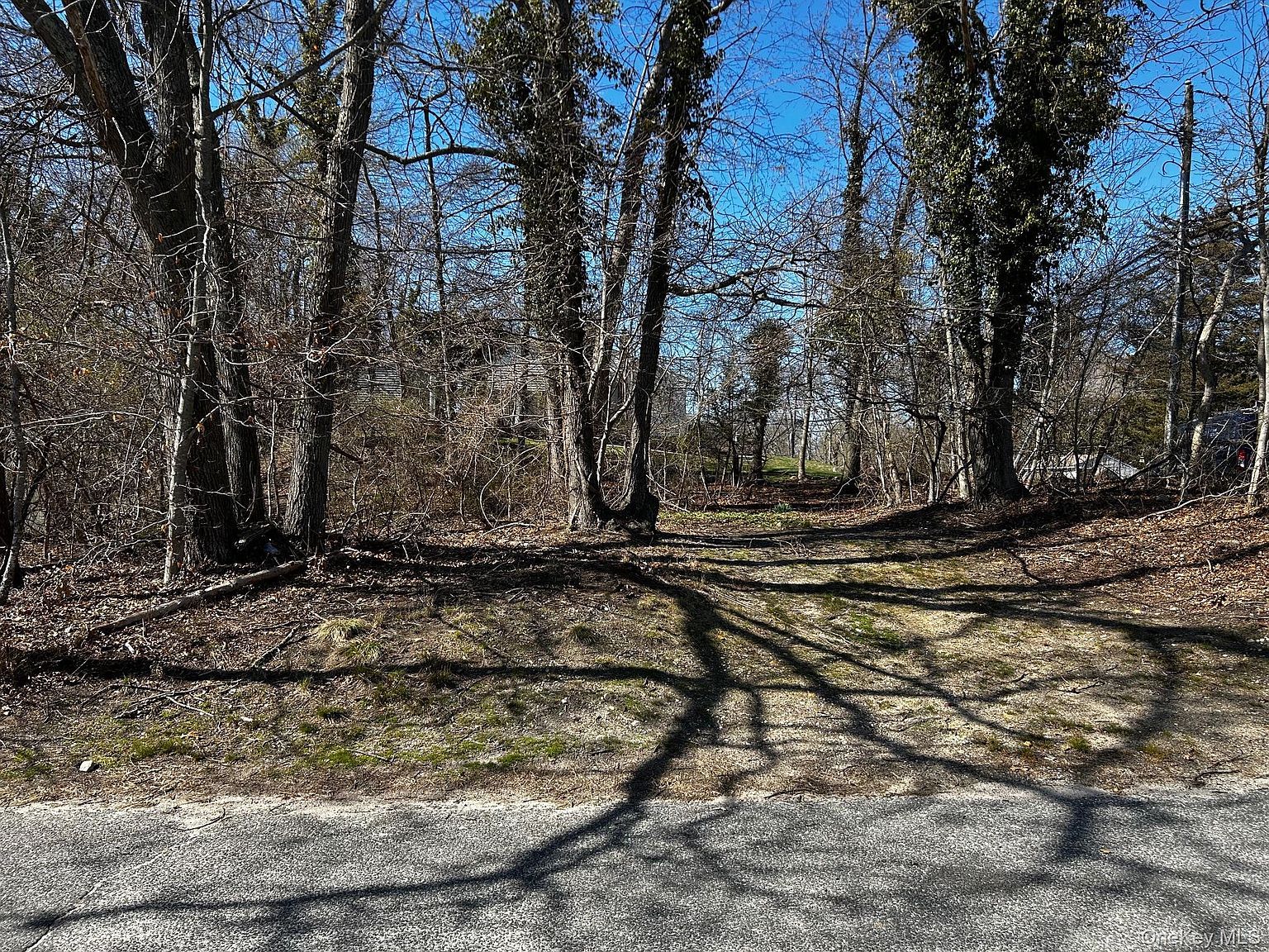 4th St Wading River, NY 11792 - Thumbnail 3