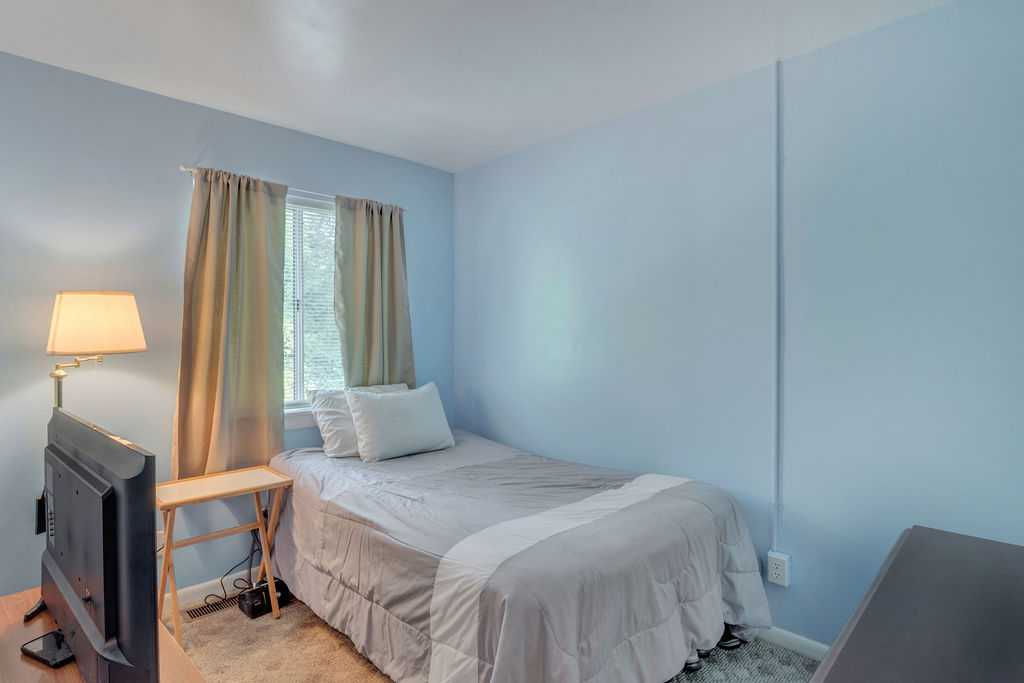 1505 Rosa Terrace, Charlottesville, VA, USA, 22902 - Thumbnail 3