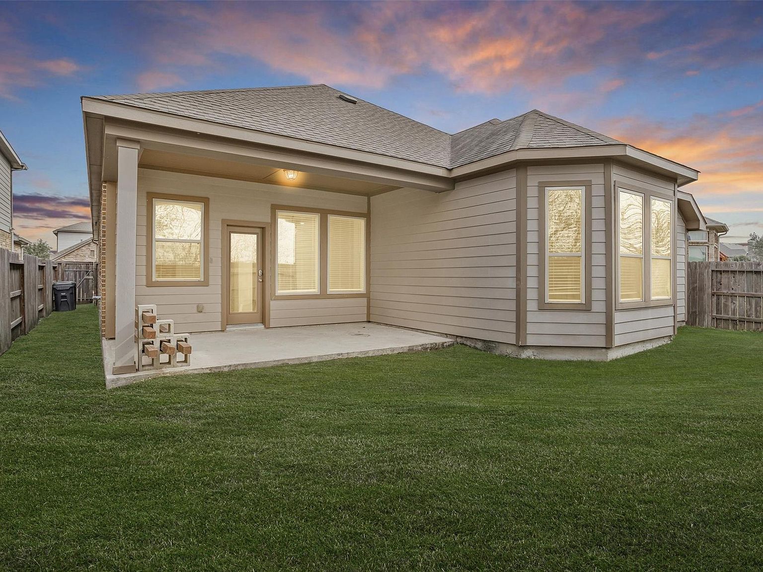 141 Saddle Dr Houston, TX 77065 - Thumbnail 3