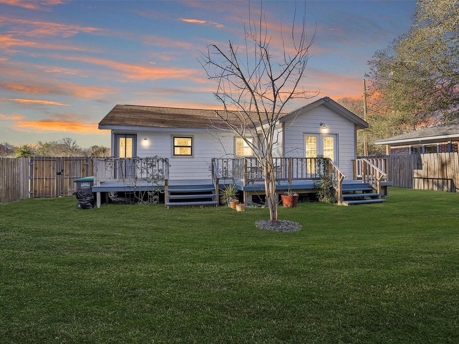 221 Carrell St Tomball, TX 77375 - Thumbnail 3