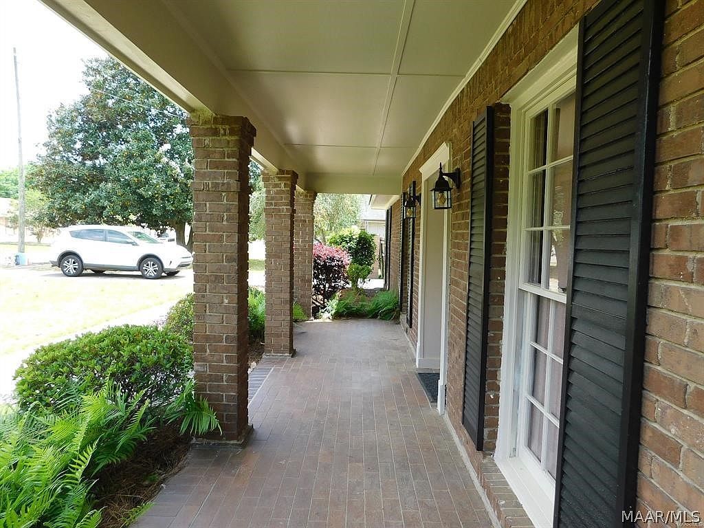 212 Davors Dr Montgomery, AL 36109 - Thumbnail 3