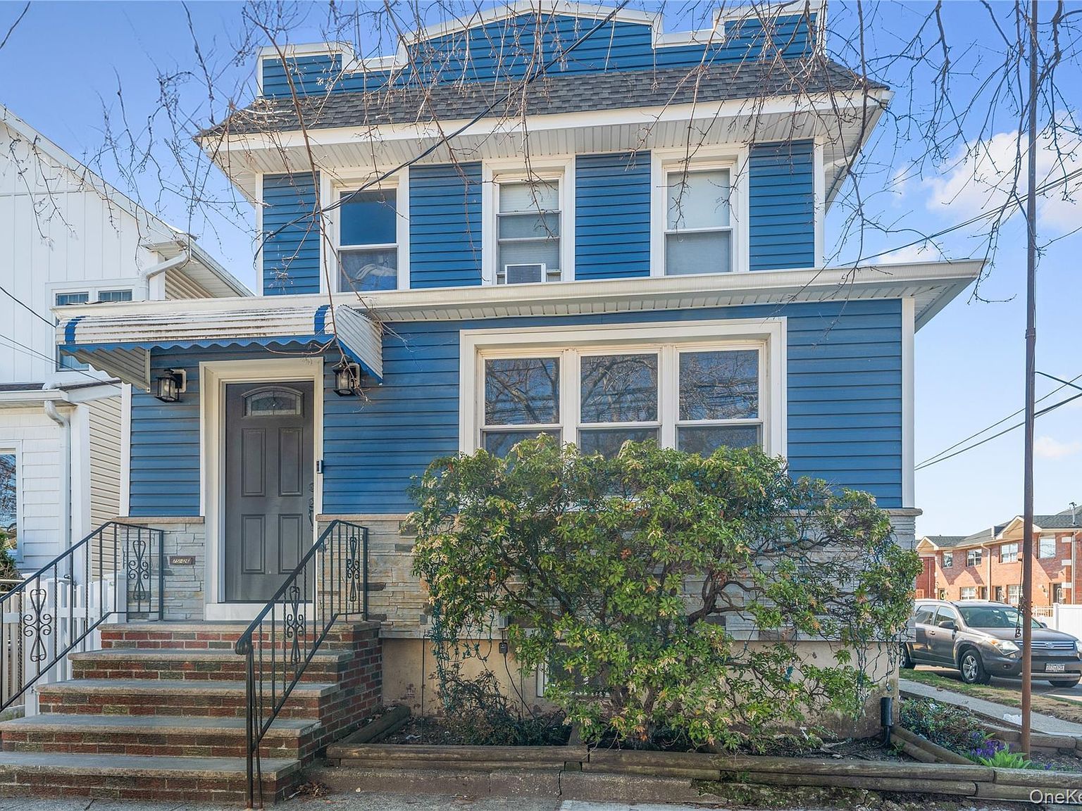 7526 166th St Flushing, NY 11366 - Thumbnail 3