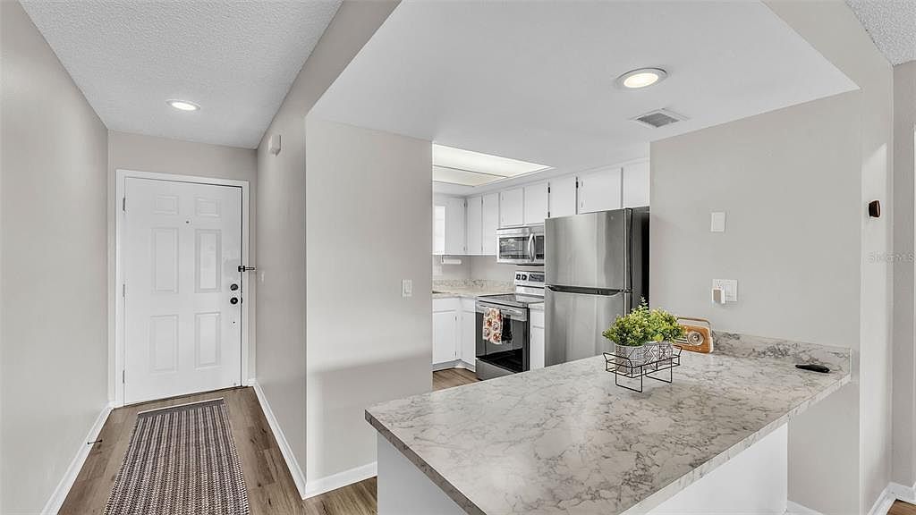 6056 Topher Trl Mulberry, FL 33860 - Thumbnail 3