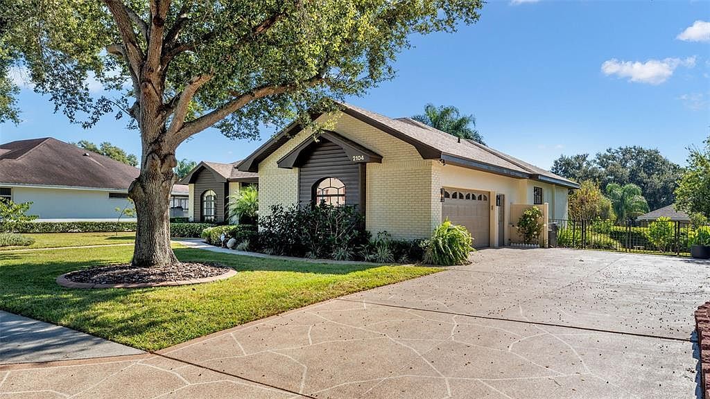 2104 Longleaf Cir Lakeland, FL 33810 - Thumbnail 3