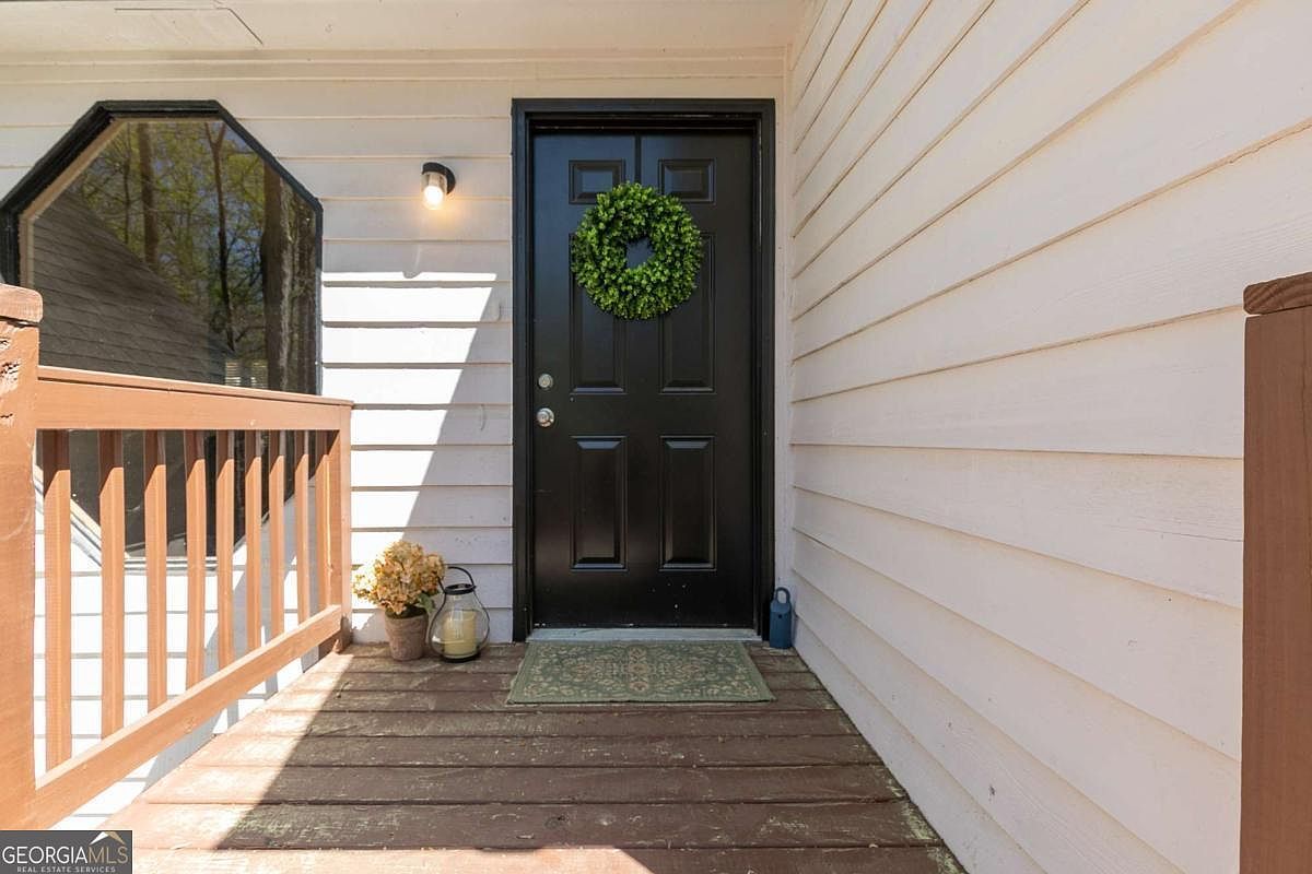 411 Allatoona Trl Woodstock, GA 30189 - Thumbnail 3