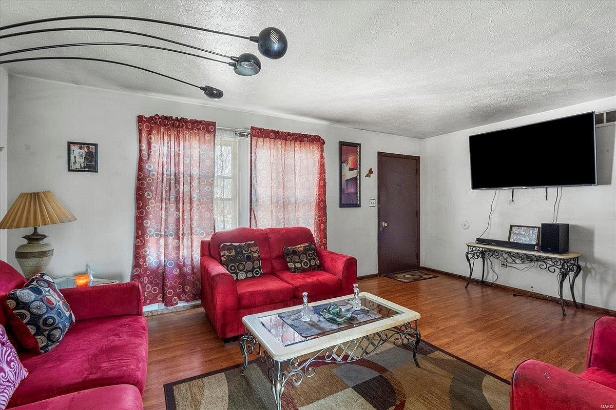 2208 Gillis St Alton, IL 62002 - Thumbnail 3