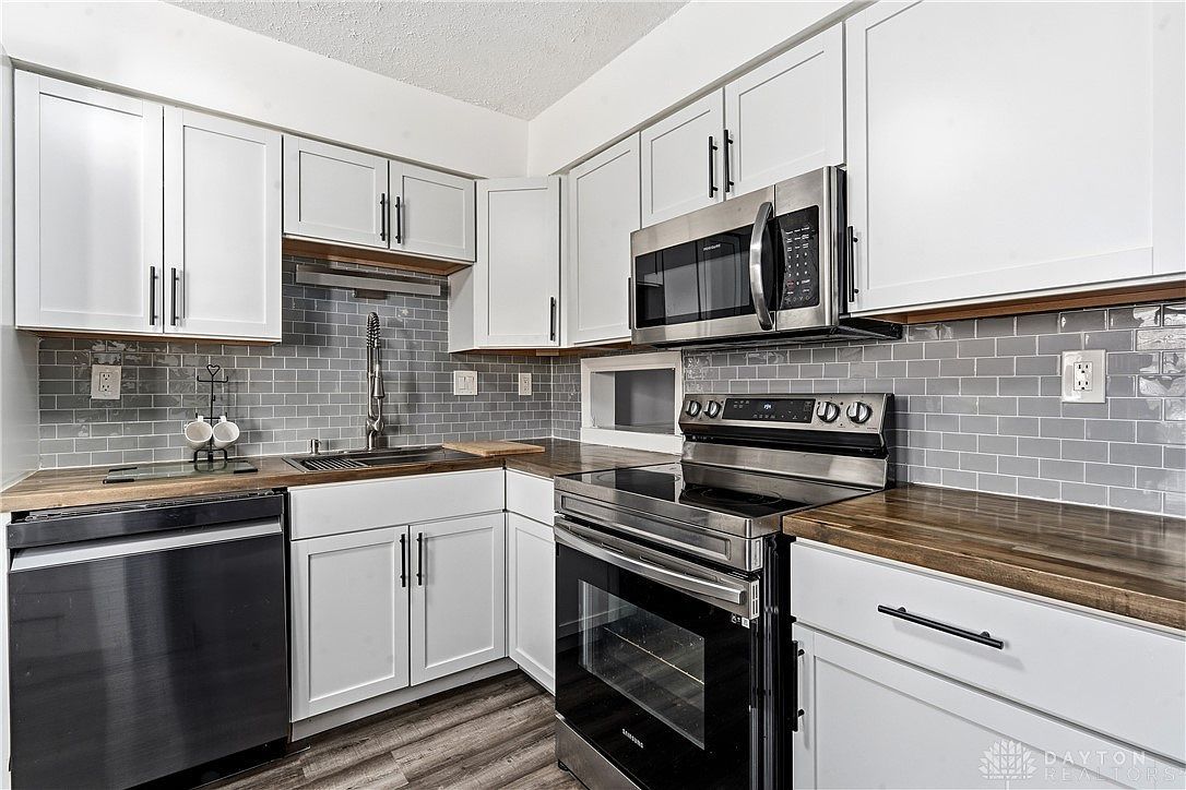 6484 Quintessa Ct Dayton, OH 45449 - Thumbnail 3