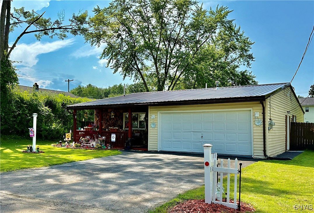 325 McRae St Rome, NY 13440 - Thumbnail 3