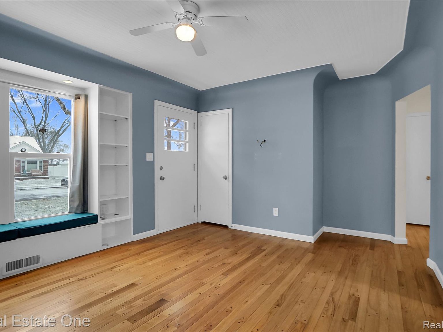 700 Whitney St Brighton, MI 48116 - Thumbnail 3