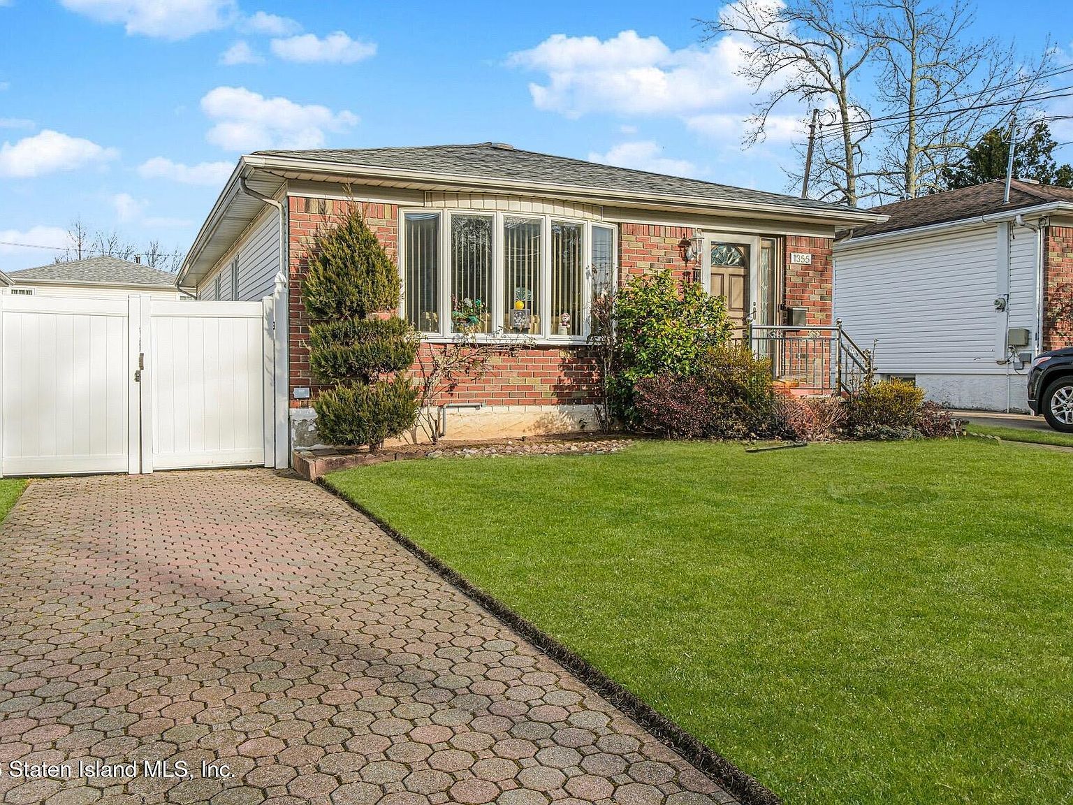 1355 Arden Ave Staten Island, NY 10312 - Thumbnail 3