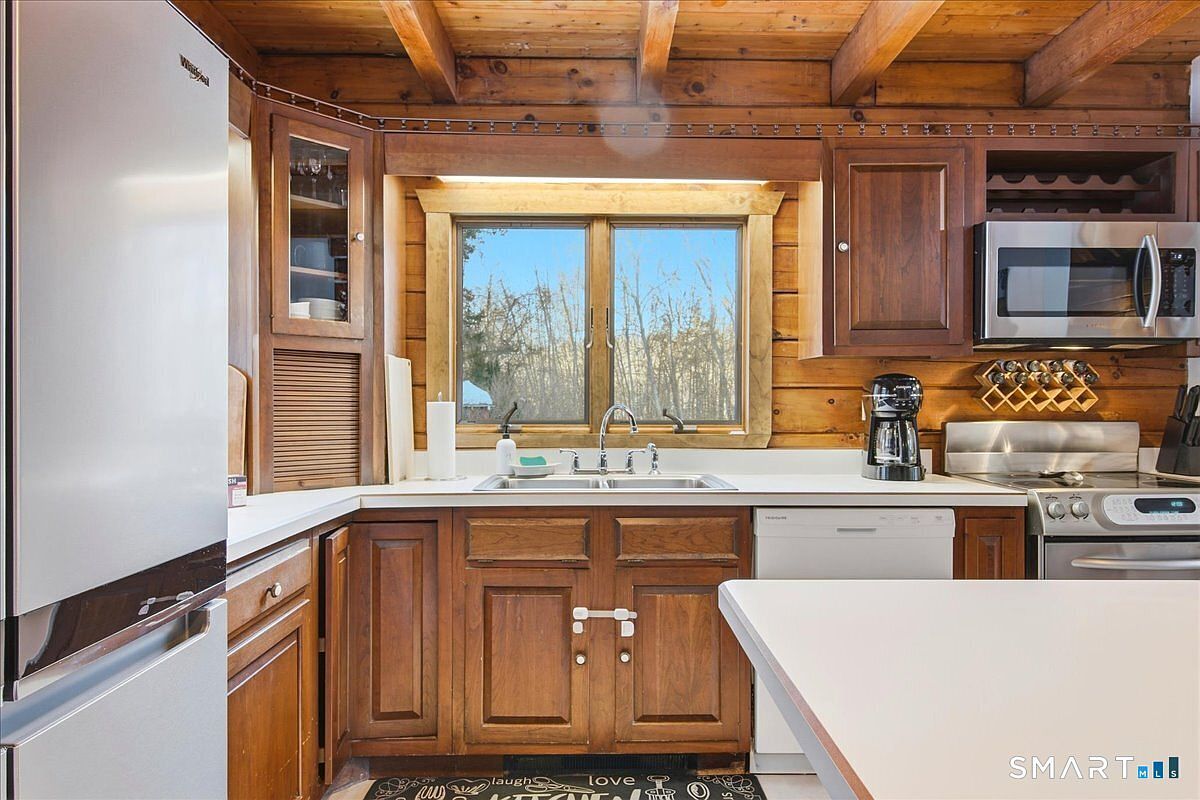 32 Krug Rd Preston, CT 06365 - Thumbnail 3