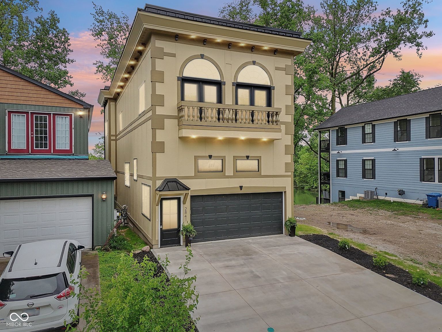 2841 Tropical Dr Indianapolis, IN 46205 - Thumbnail 3