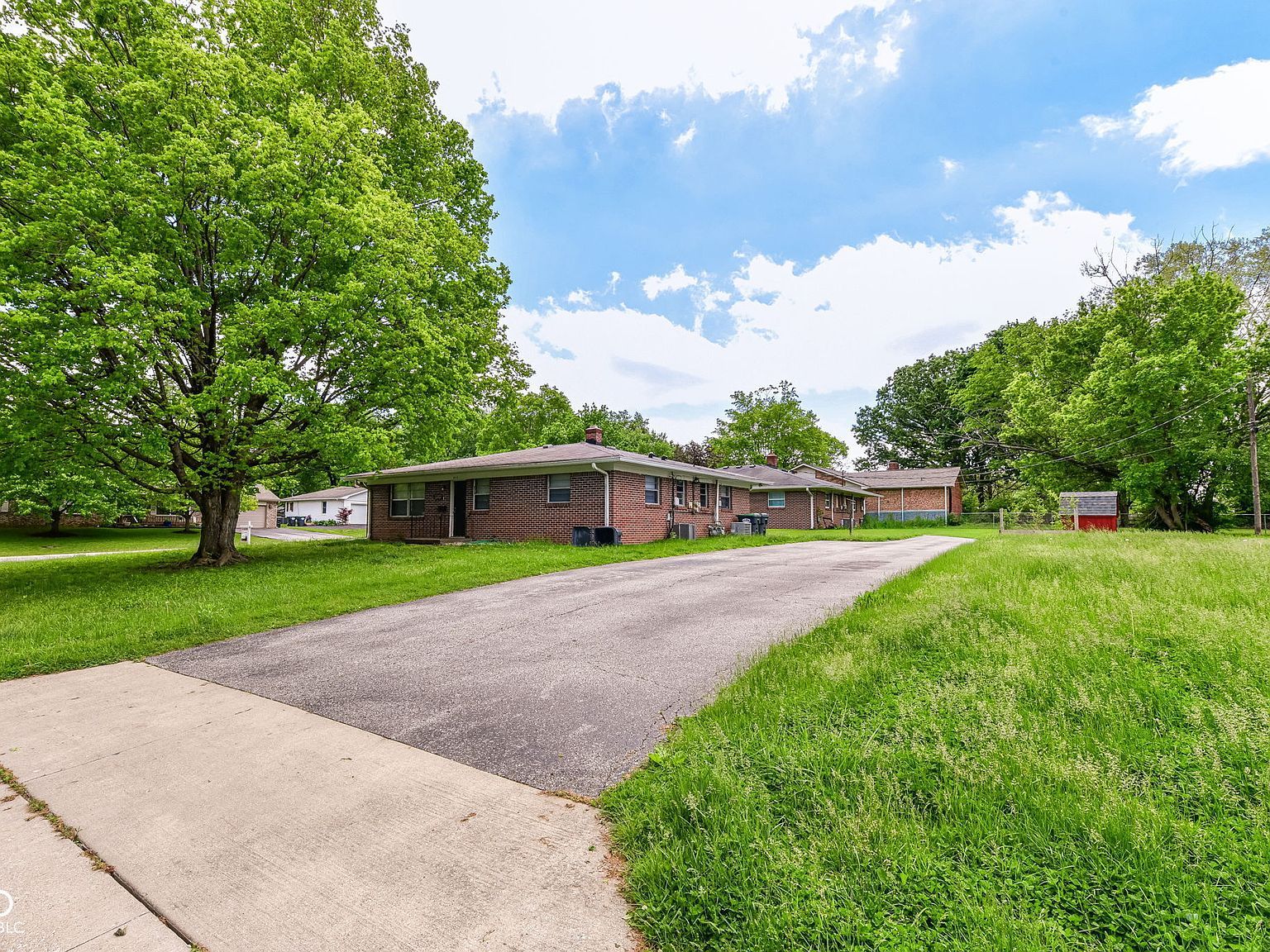 620 Brewer Pl Greenwood, IN 46142 - Thumbnail 3