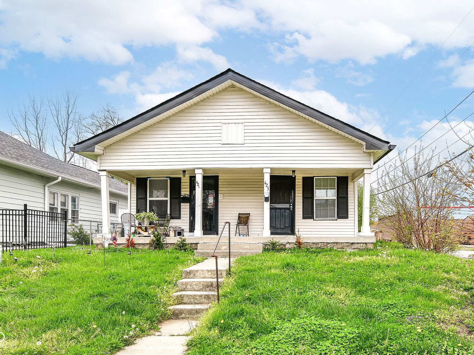 421 Villa Ave Indianapolis, IN 46201 - Thumbnail 3