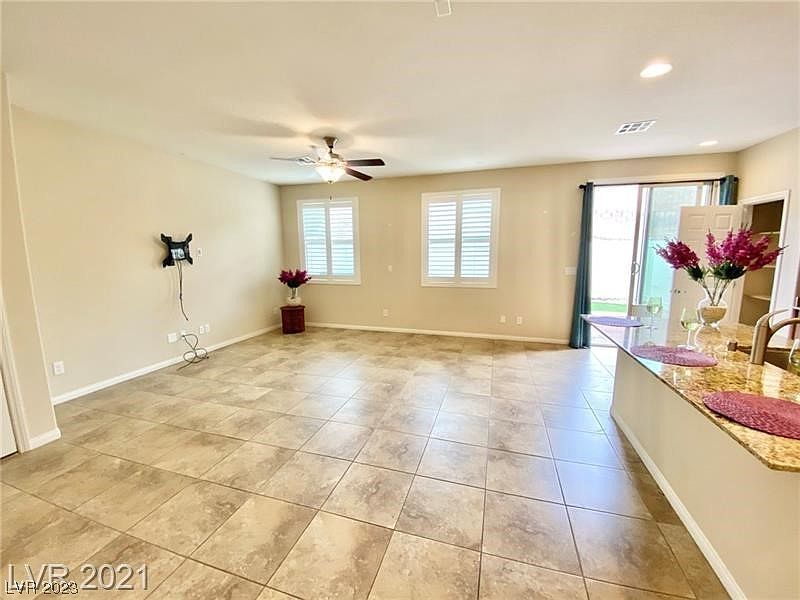 2665 Crystal Blue St Laughlin, NV 89029 - Thumbnail 3