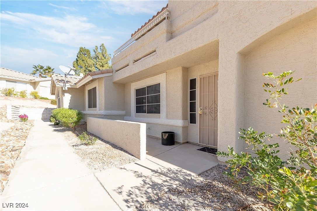 2157 Camel Mesa Dr Laughlin, NV 89029 - Thumbnail 3