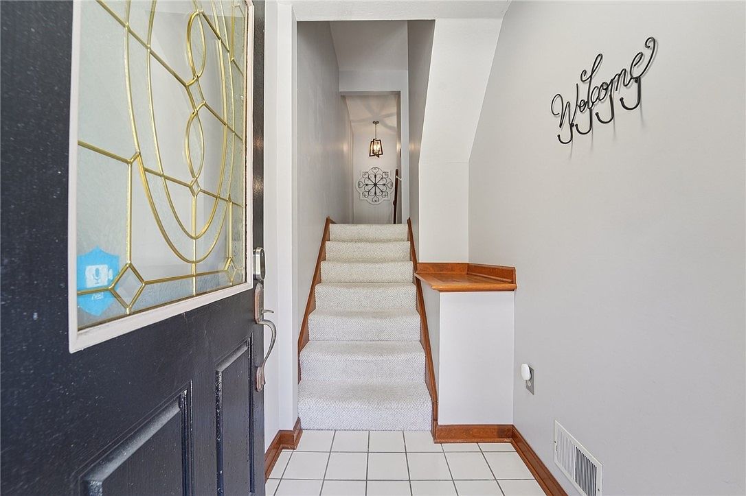 2119 Huntington Ct S Wexford, PA 15090 - Thumbnail 3