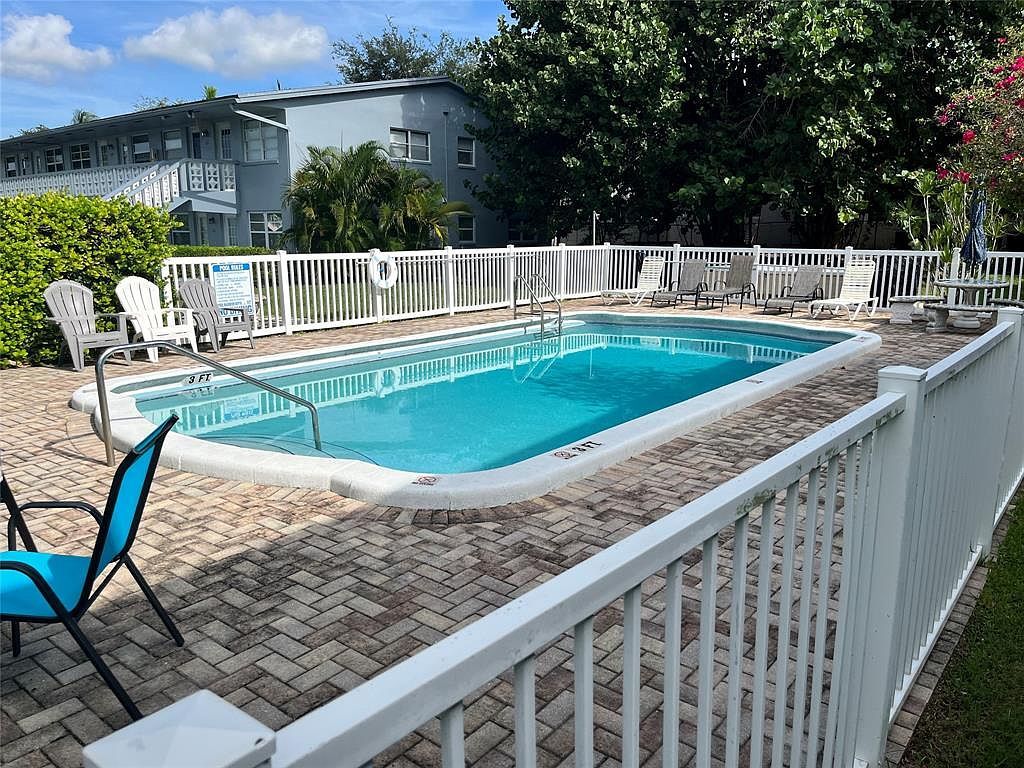 751 Pine Dr APT 103 Pompano Beach, FL 33060 - Thumbnail 3