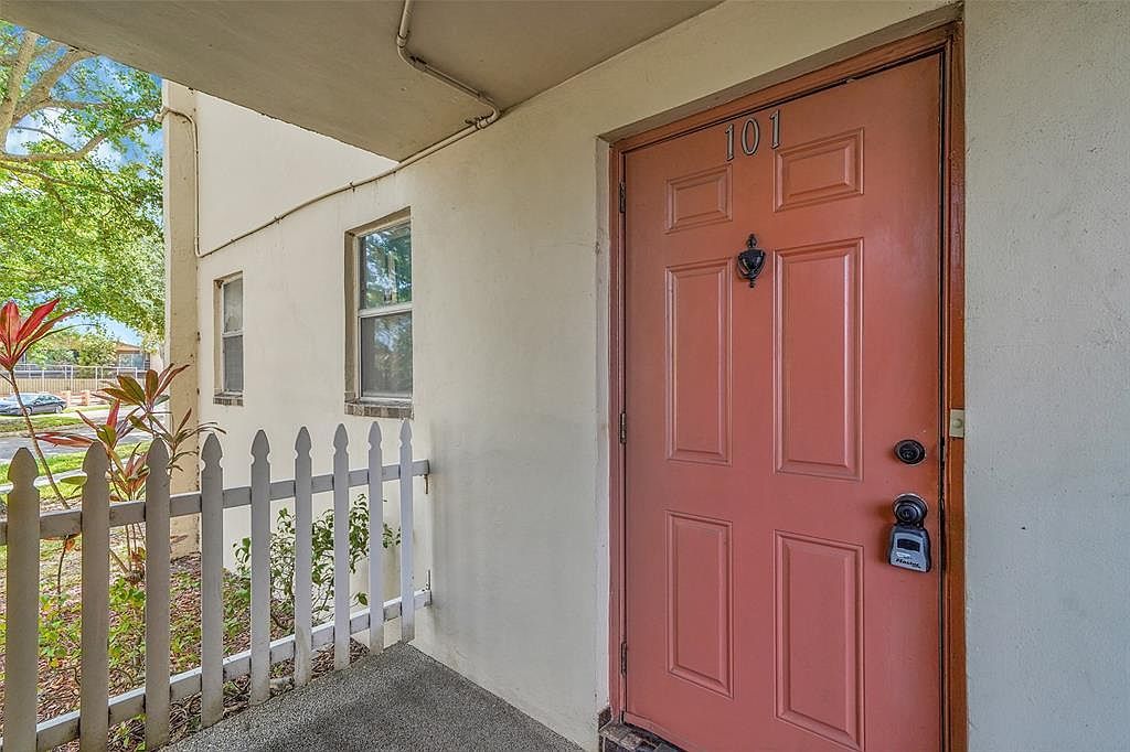 2901 Sunrise Lakes Dr #101 Fort Lauderdale, FL 33322 - Thumbnail 3