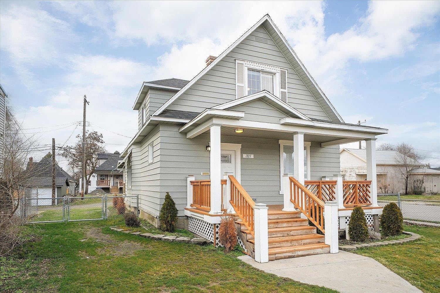 1327 N Howard St Spokane, WA 99201 - Thumbnail 3