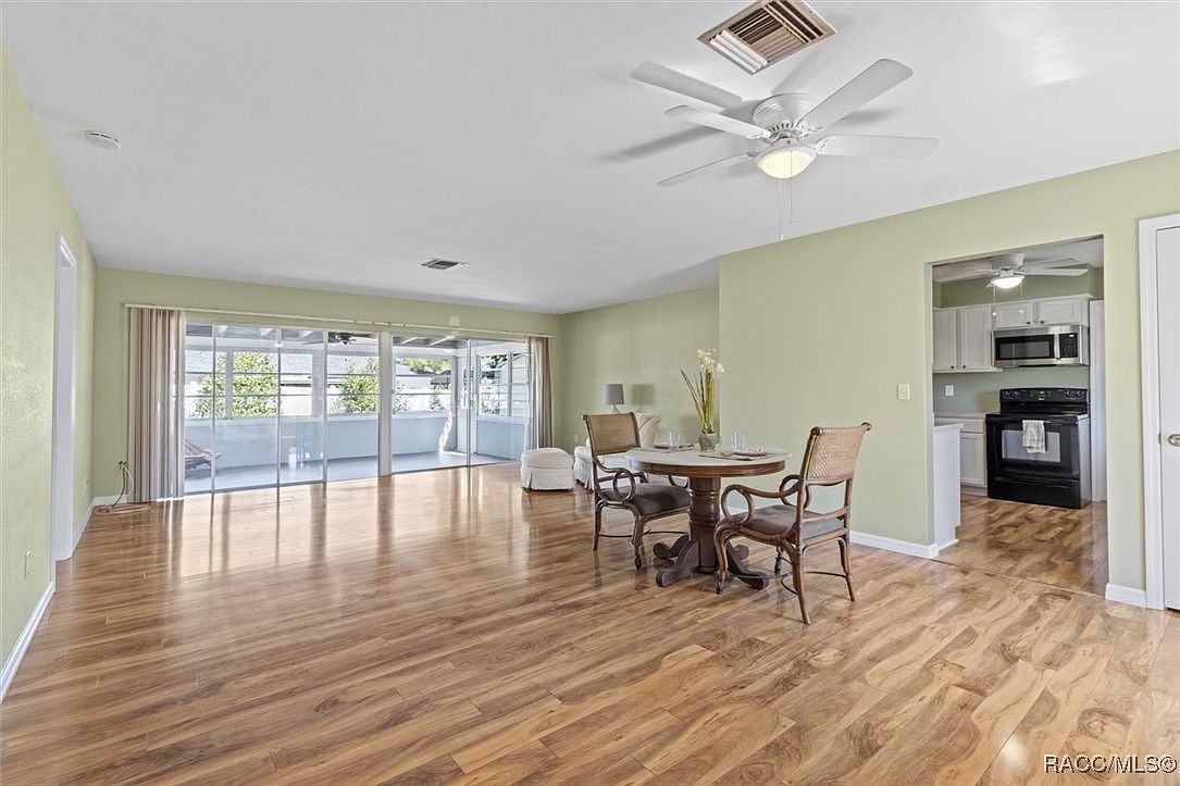 9201 N Lennox Ter Citrus Springs, FL 34434 - Thumbnail 3