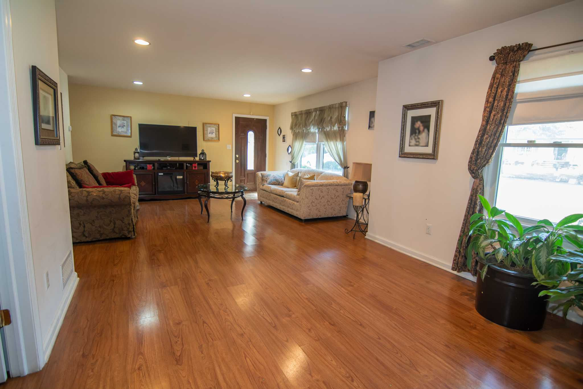 3805 Fleet Avenue, South Plainfield, NJ, USA, 7080 - Thumbnail 3