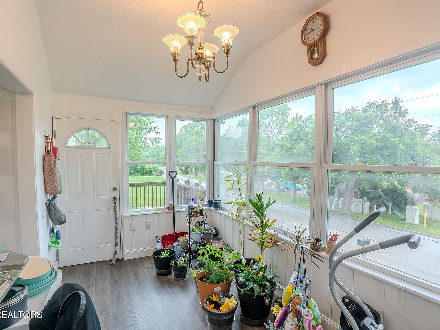 835 E Lincoln Rd Alcoa, TN 37701 - Thumbnail 3