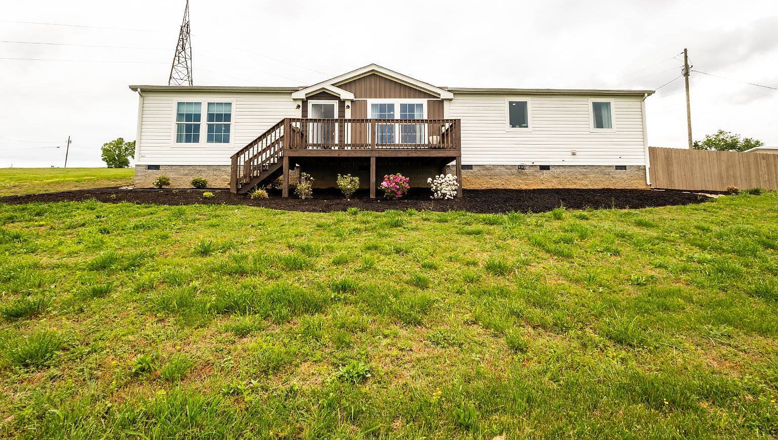 616 Towers Dr Dandridge, TN 37725 - Thumbnail 3