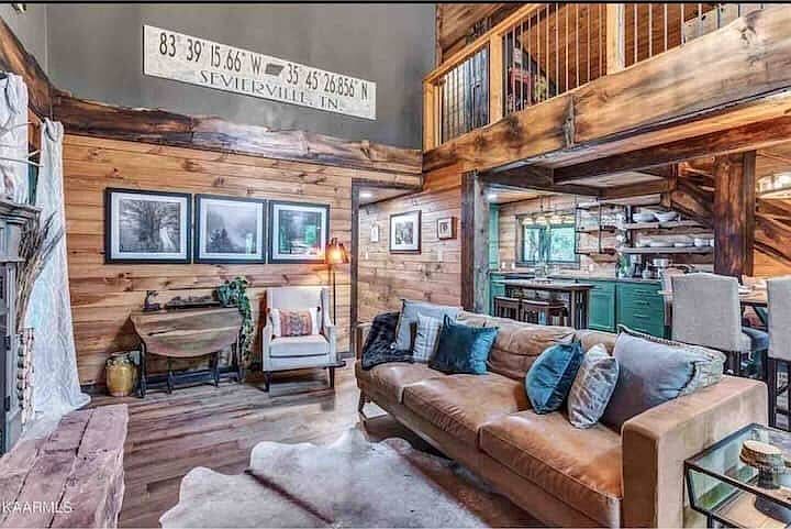 2379 Headrick Lead Sevierville, TN 37862 - Thumbnail 3