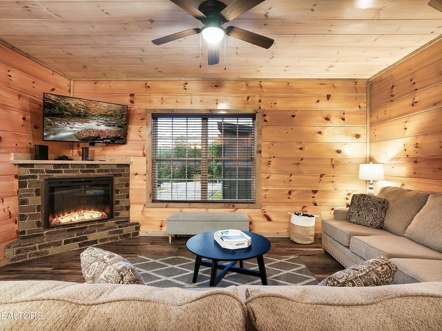 876 Osprey Way Pigeon Forge, TN 37863 - Thumbnail 3