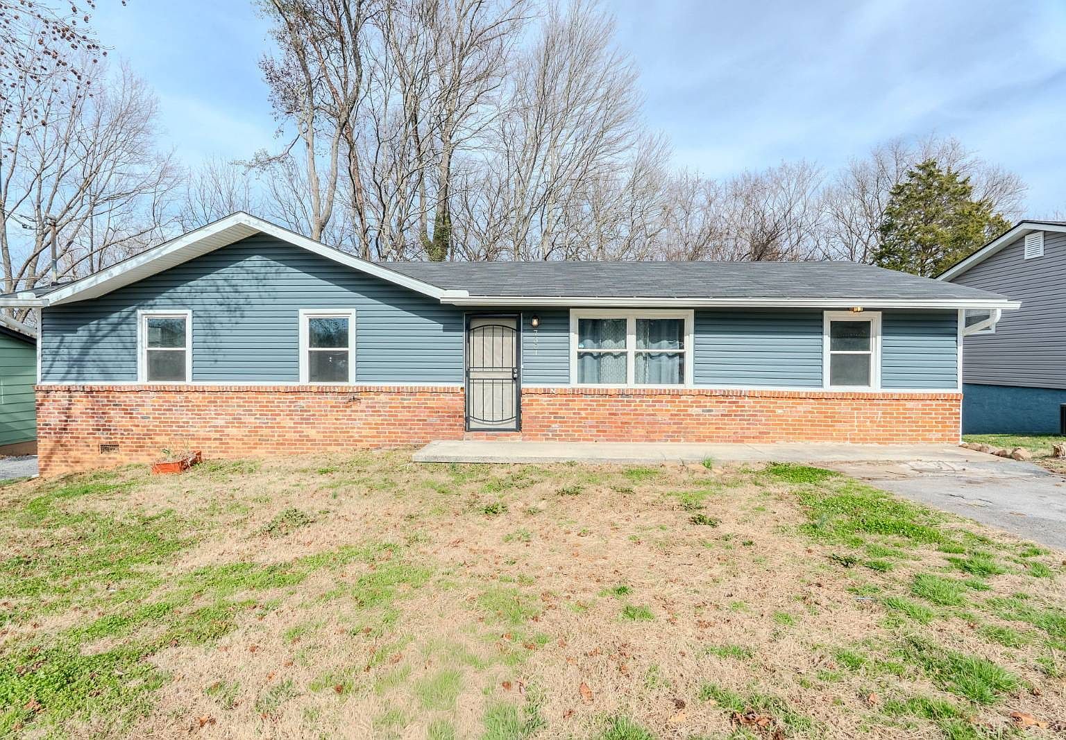 7301 Meadowbrook Cir Knoxville, TN 37918 - Thumbnail 3