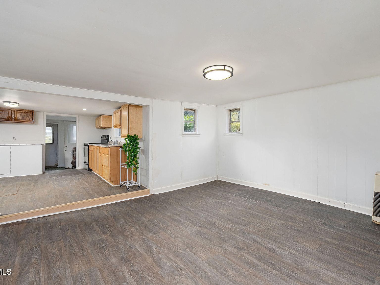 1802 Winchester Rd Shady Valley, TN 37688 - Thumbnail 3