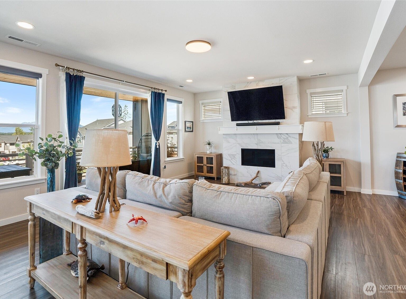 1940 NW Rustling Fir Ln Silverdale, WA 98383 - Thumbnail 3