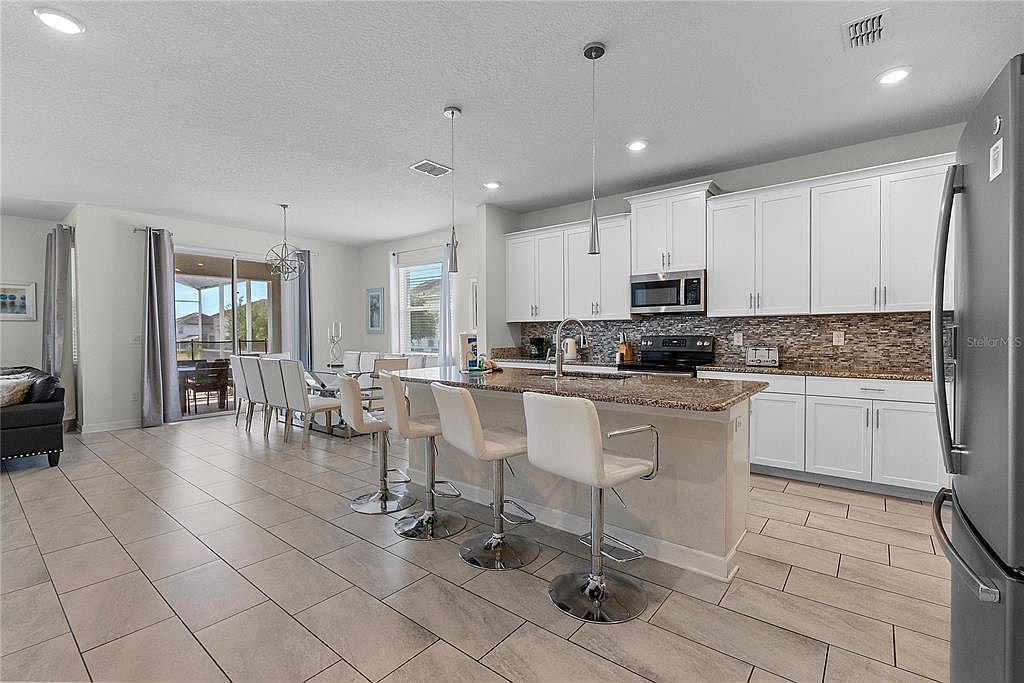 1559 Flange Dr Davenport, FL 33896 - Thumbnail 3