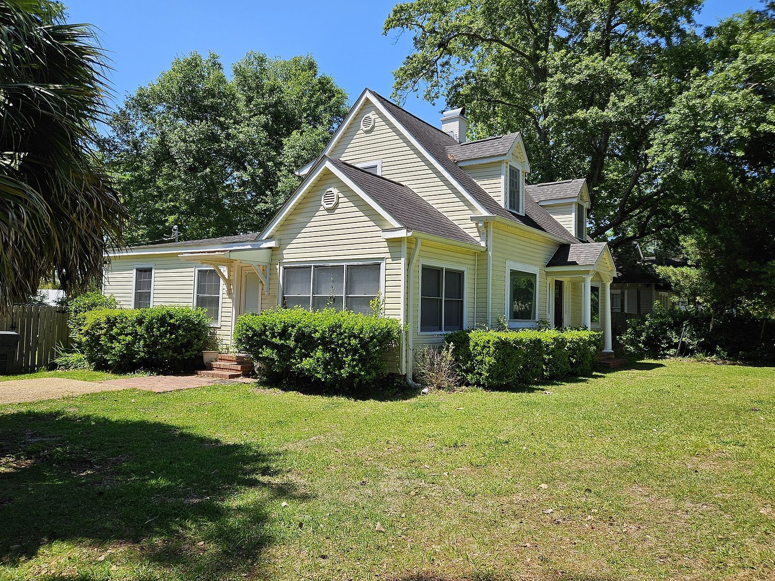 706 Gordon Ave Thomasville, GA 31792 - Thumbnail 3