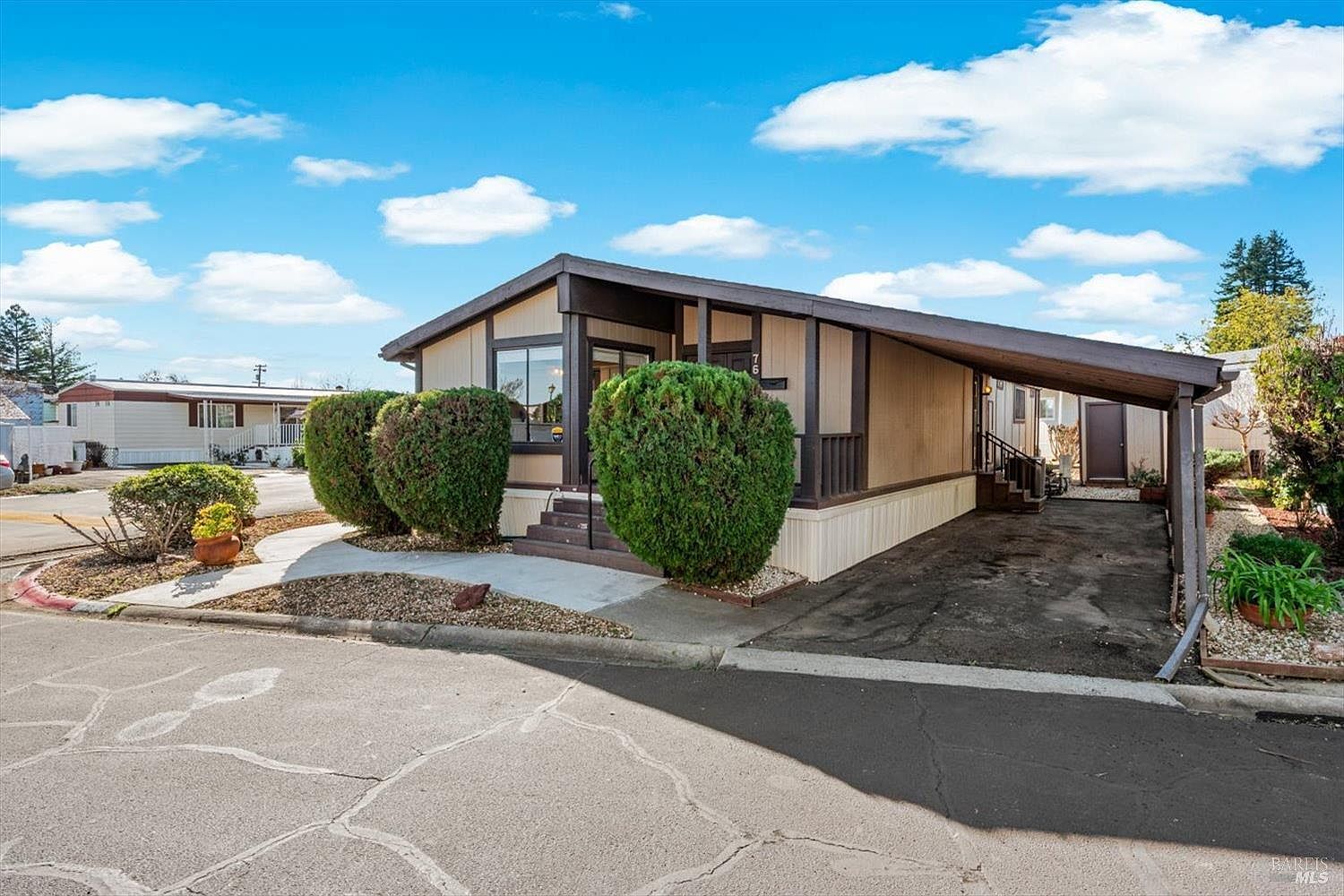 76 Lemon Tree Cir Vacaville, CA 95687 - Thumbnail 3