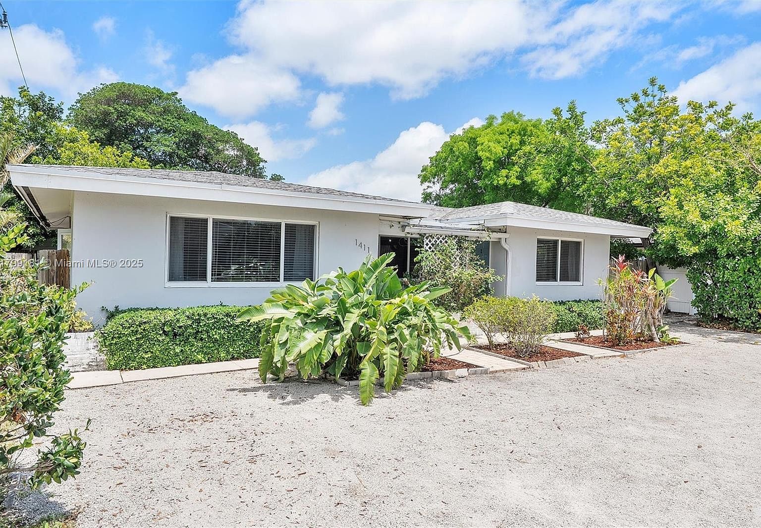 1411 NE 12th St Fort Lauderdale, FL 33304 - Thumbnail 3