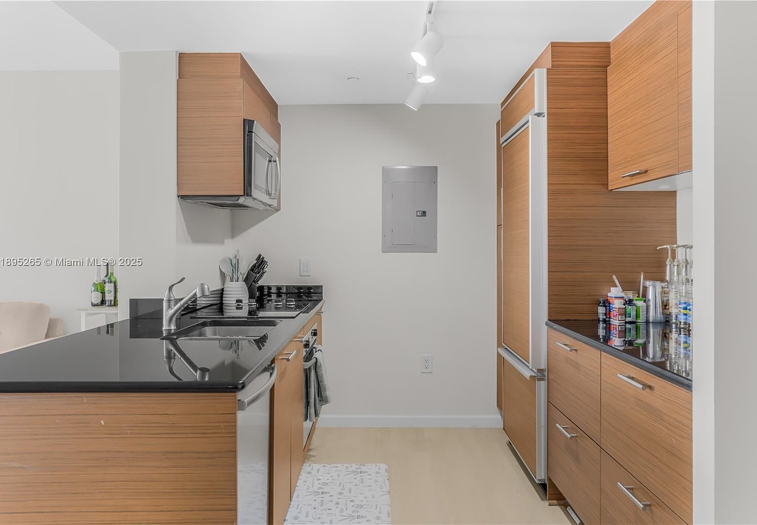 50 Biscayne Blvd APT 1505 Miami, FL 33131 - Thumbnail 3