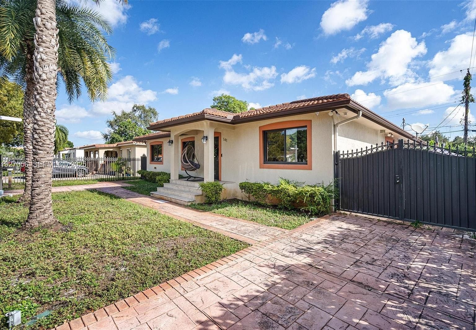 141 SW 51st Ct Miami, FL 33134 - Thumbnail 3